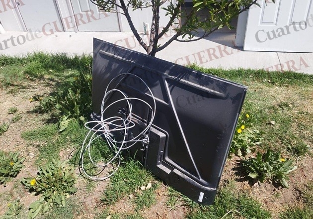 Hampones 'saquean' la Secundaria Técnica 30 en Calpulalpan; cortaron cables de video